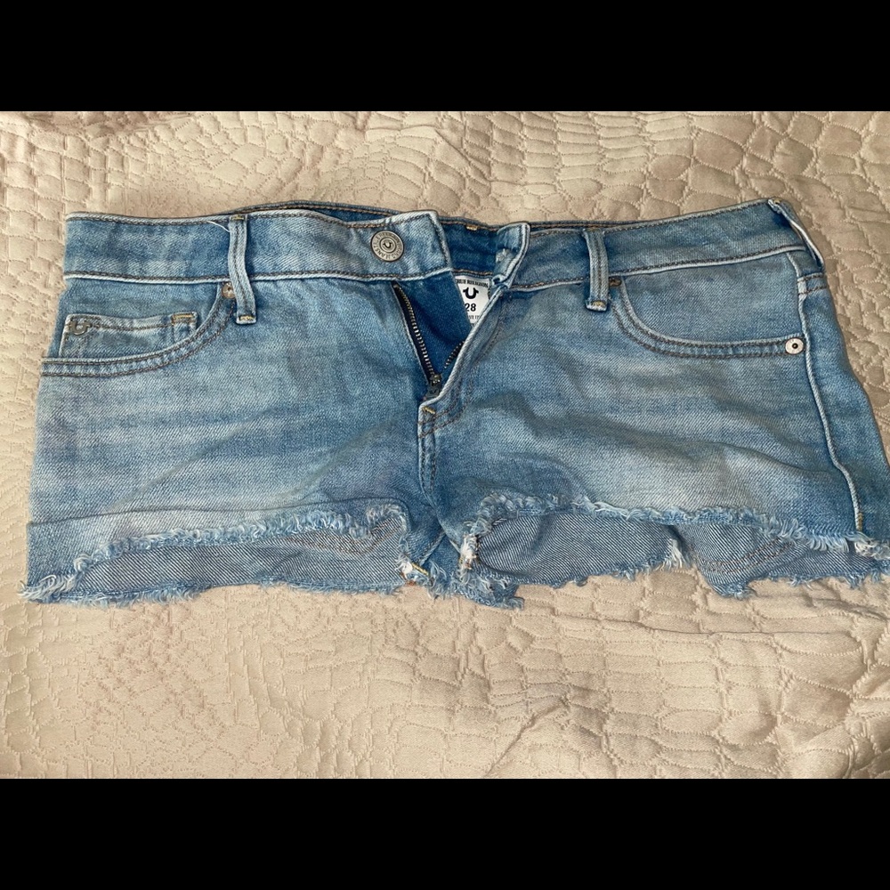 Women’s size 28 true religion shorts